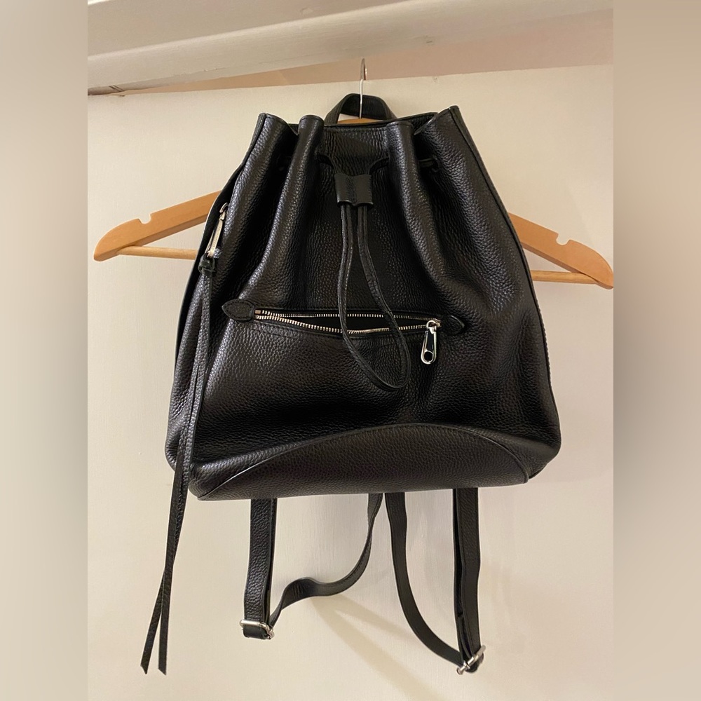 Rebeca minkoff backpag. Like new condition.
